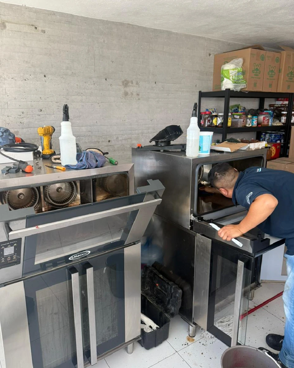 SERVICIO TÉCNICO